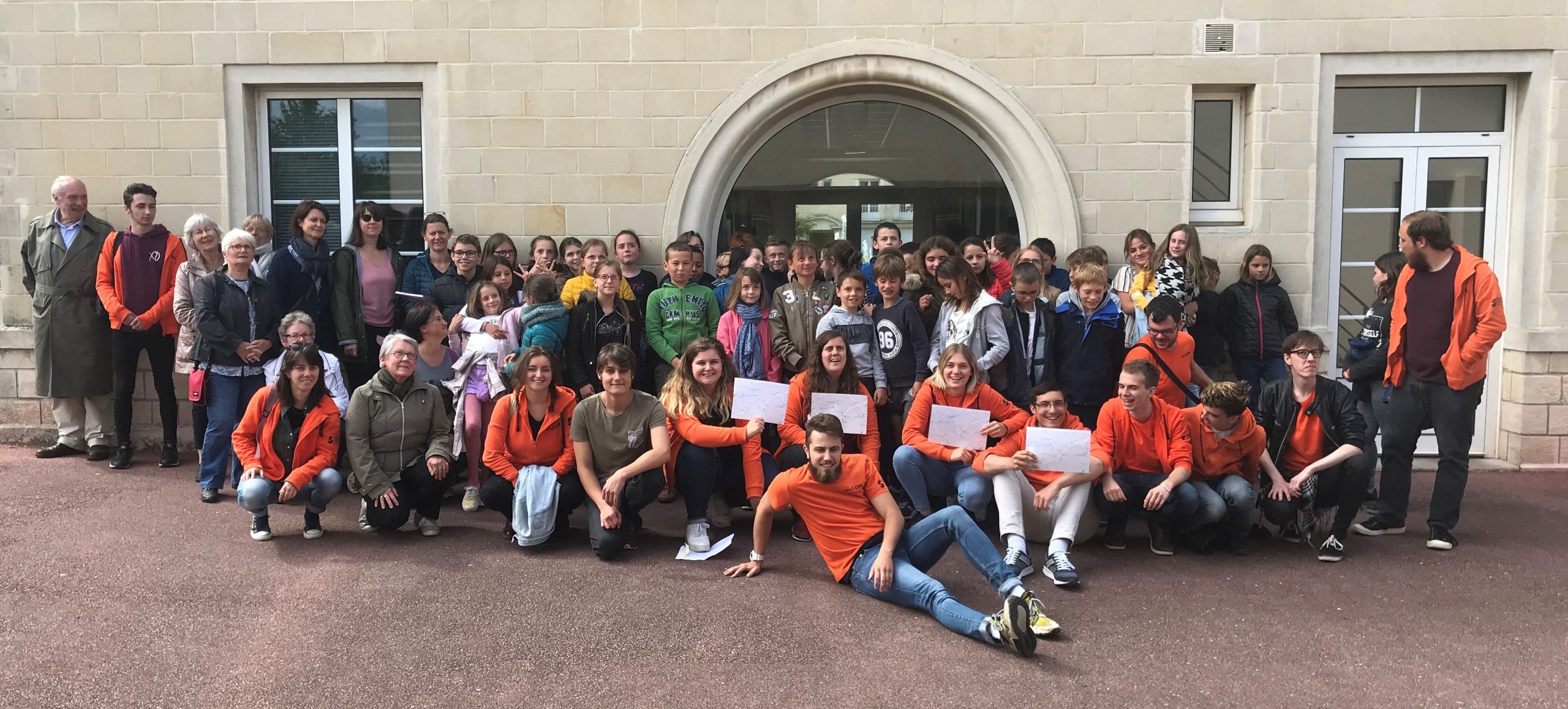 Nos volontaires Voy’Âgeurs à Evrecy : un après-midi consacré à l’histoire et au lien intergénérationnel