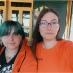 Léa et Raphaëlle, volontaires à Clermont-Ferrand, prolongent leur Service Civique pour aider les enfants en difficulté scolaire